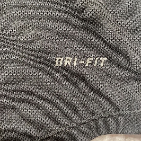 Nike Dri Fit Tank - Picture 3 of 4